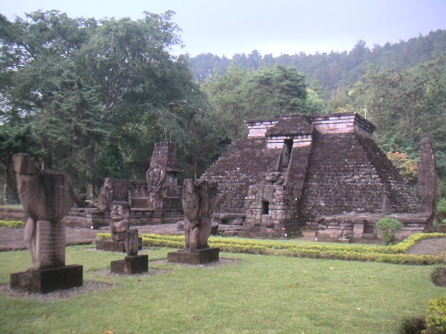 Le temple de Candi Sukuh